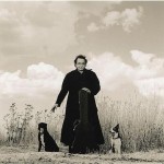 Johnny-Cash-and-his-dogs-Hell-amp-Redemption.Photo-by-Andy-Earl-c